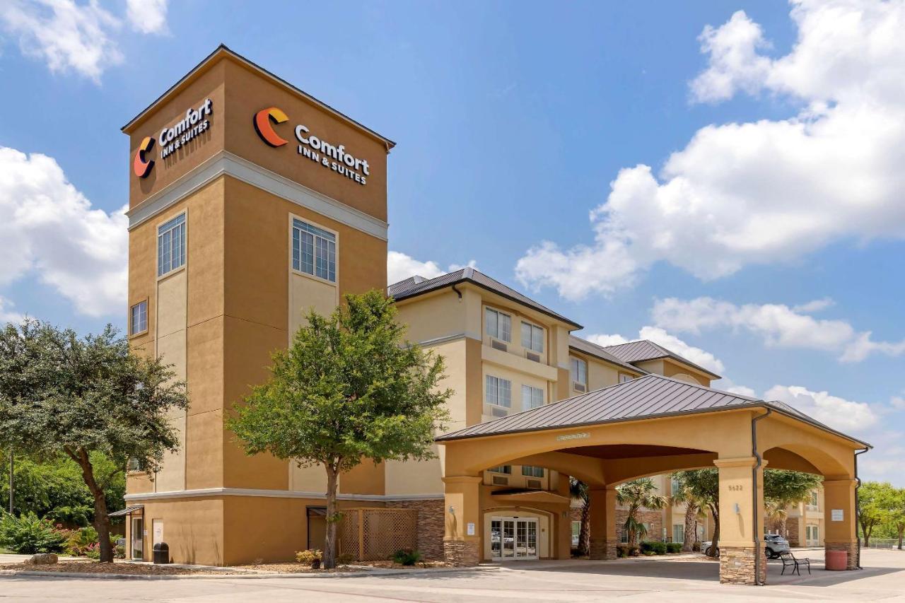 Comfort Inn & Suites Near Six Flags & Medical Center San Antonio Zewnętrze zdjęcie