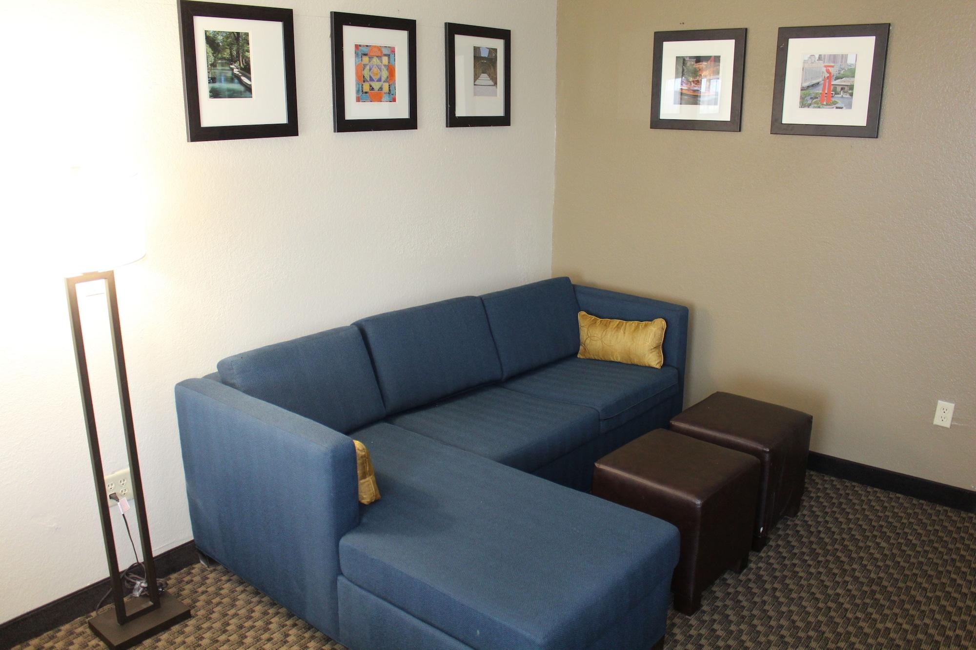 Comfort Inn & Suites Near Six Flags & Medical Center San Antonio Zewnętrze zdjęcie