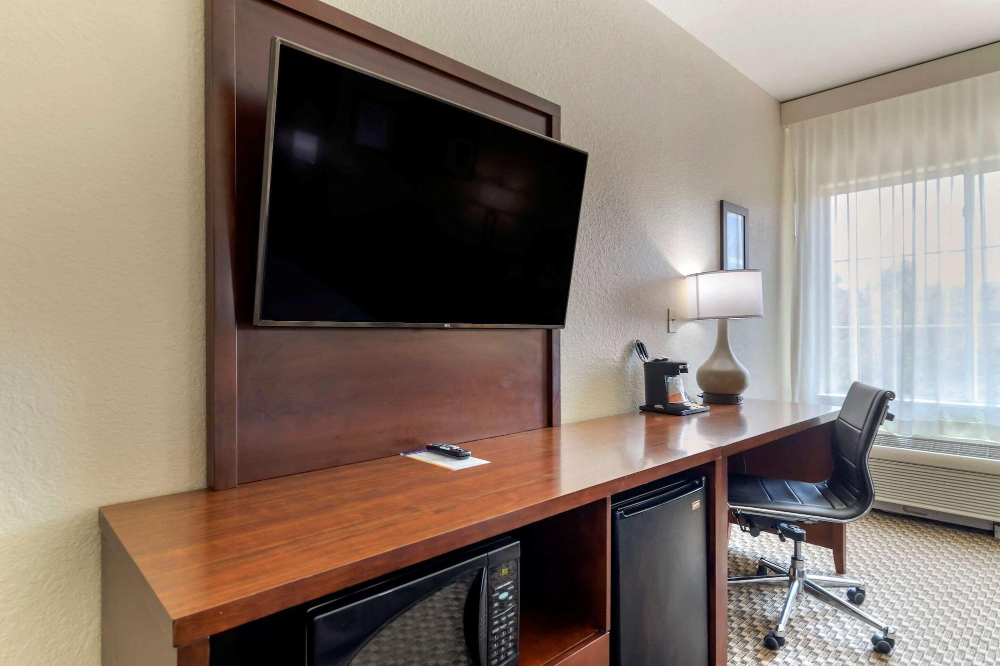 Comfort Inn & Suites Near Six Flags & Medical Center San Antonio Zewnętrze zdjęcie