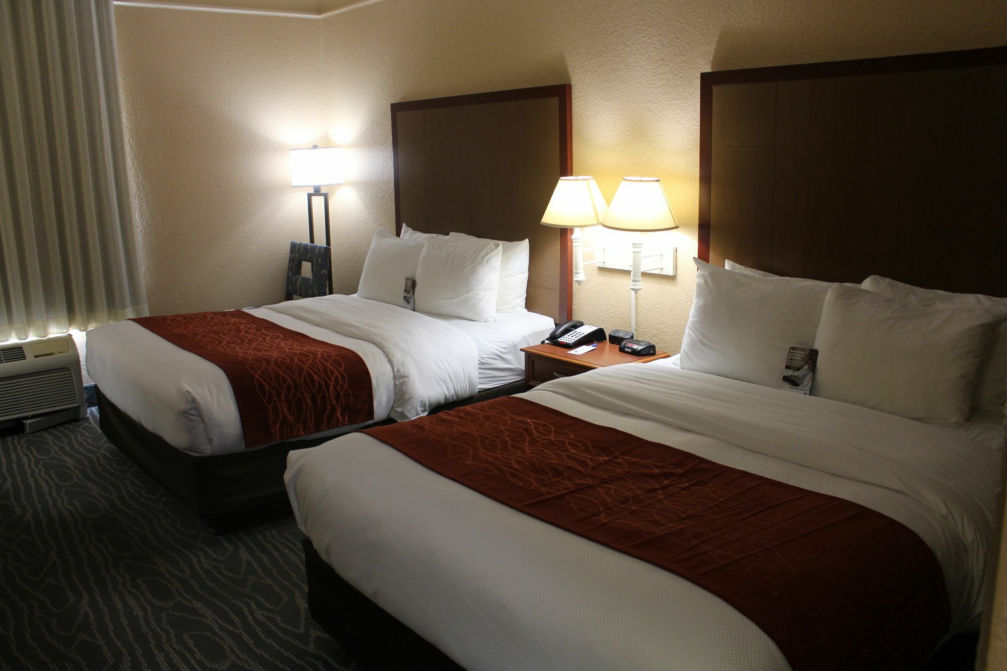 Comfort Inn & Suites Near Six Flags & Medical Center San Antonio Zewnętrze zdjęcie