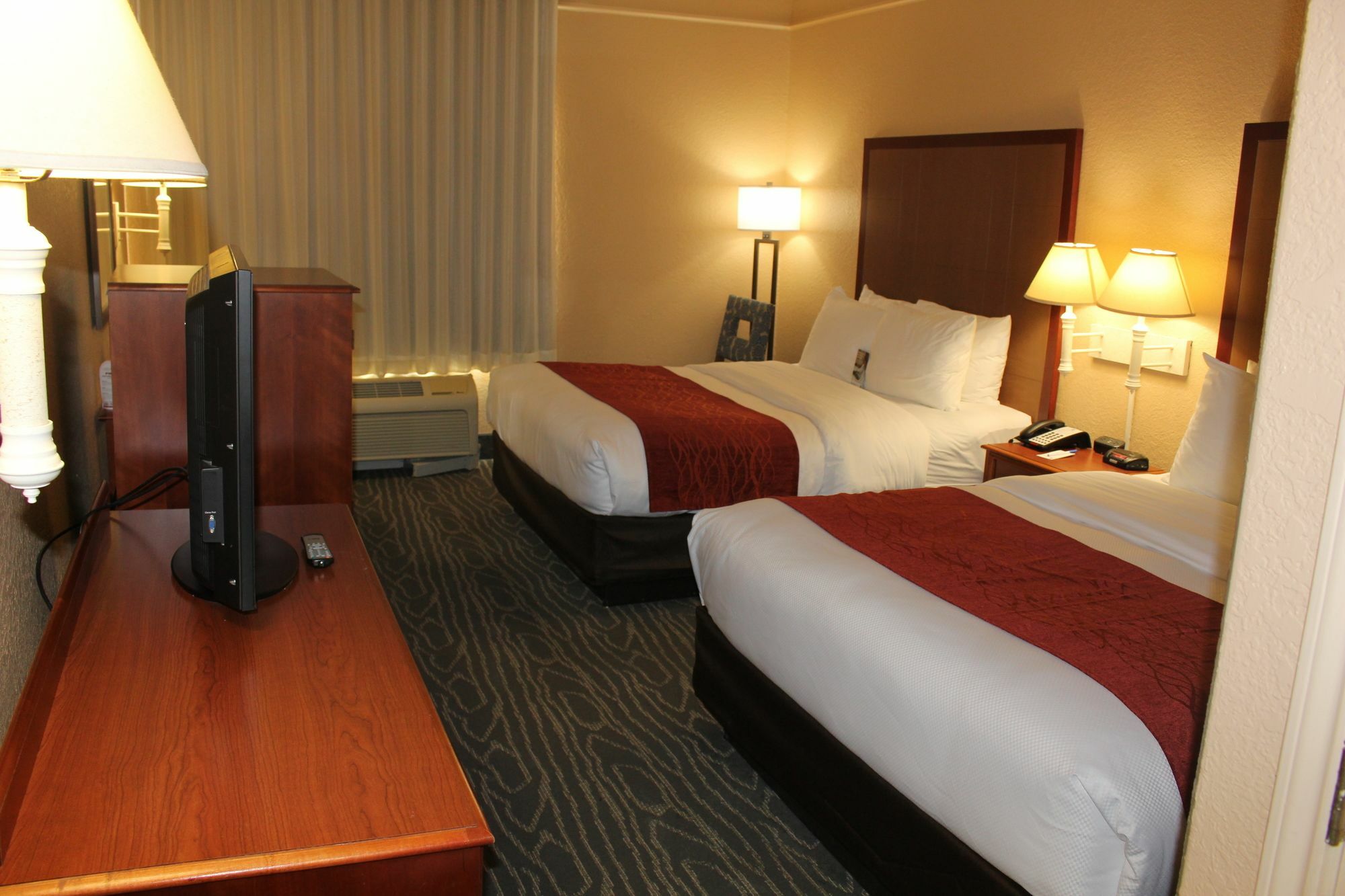 Comfort Inn & Suites Near Six Flags & Medical Center San Antonio Zewnętrze zdjęcie